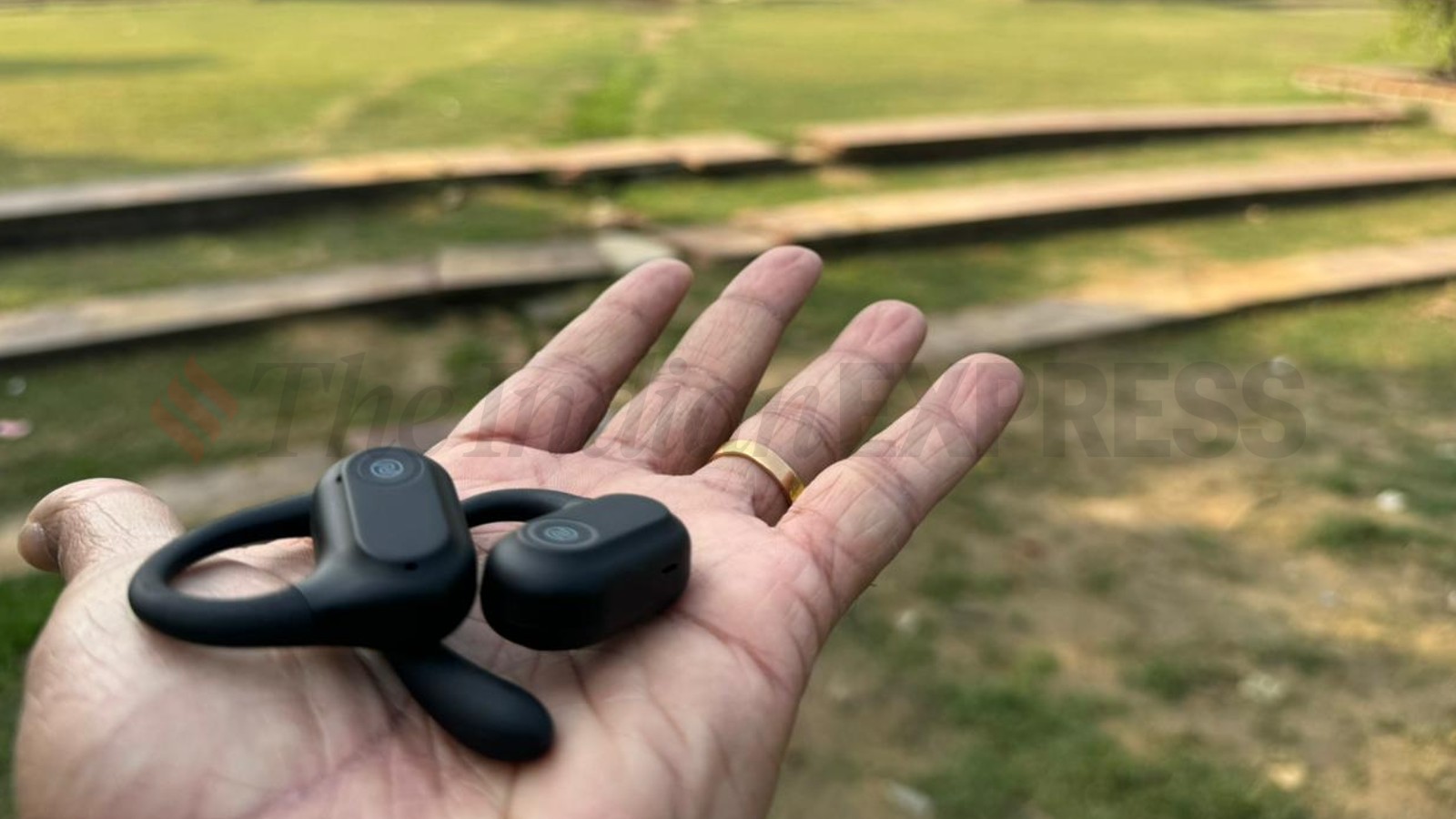 Noise Pure Pods review: Take the music out of your ears